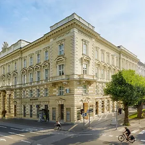 5* Hotell Hyperion